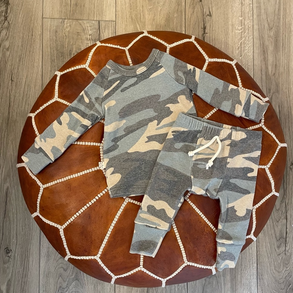 Childhoods Clothing - Camo Top + Bottom Set - 0 to 3 Months